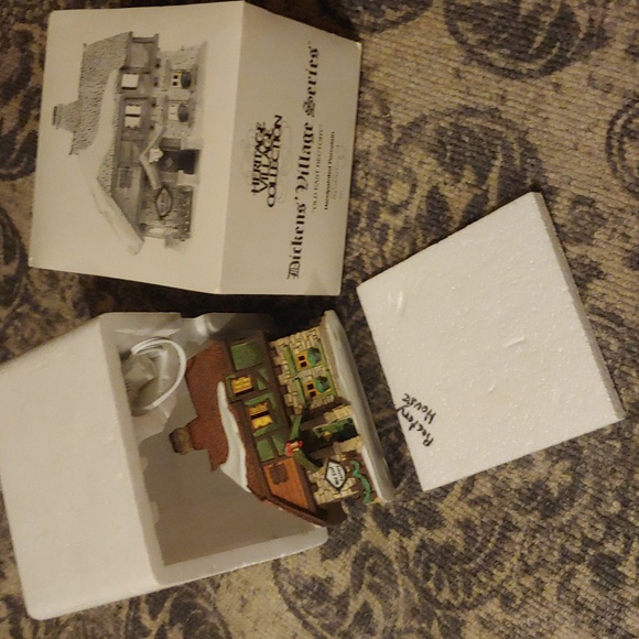 Dept 56 Dickens Village series Old East Rector House - Picture 2 of 12